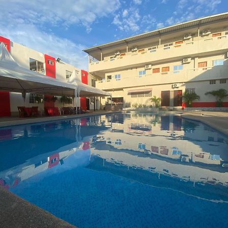 Hotel Pikeiro Blue 만타 외부 사진