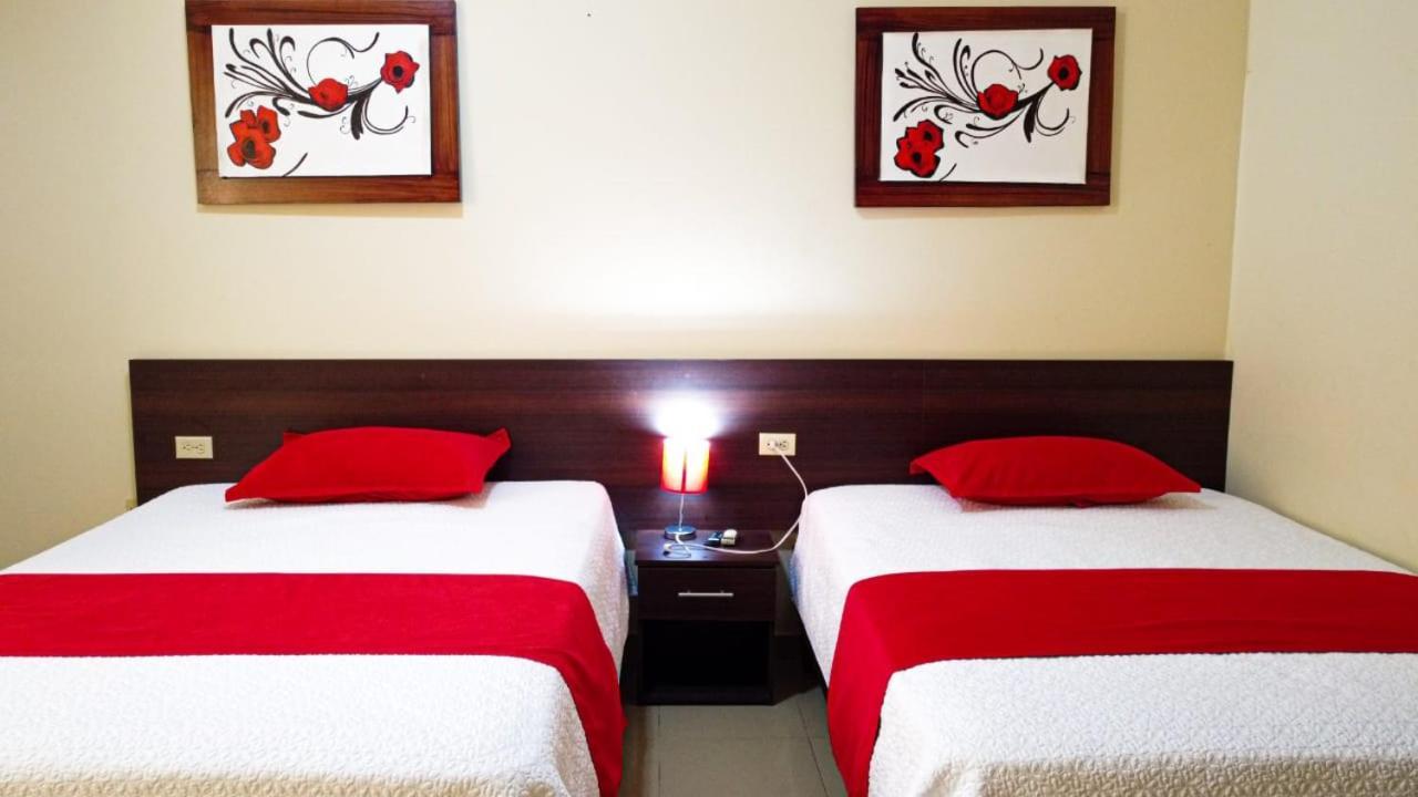 Hotel Pikeiro Blue 만타 외부 사진
