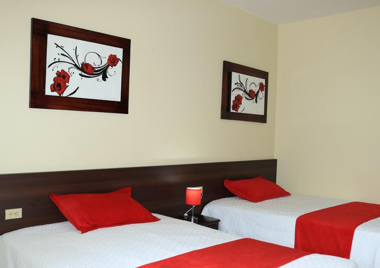 Hotel Pikeiro Blue 만타 외부 사진